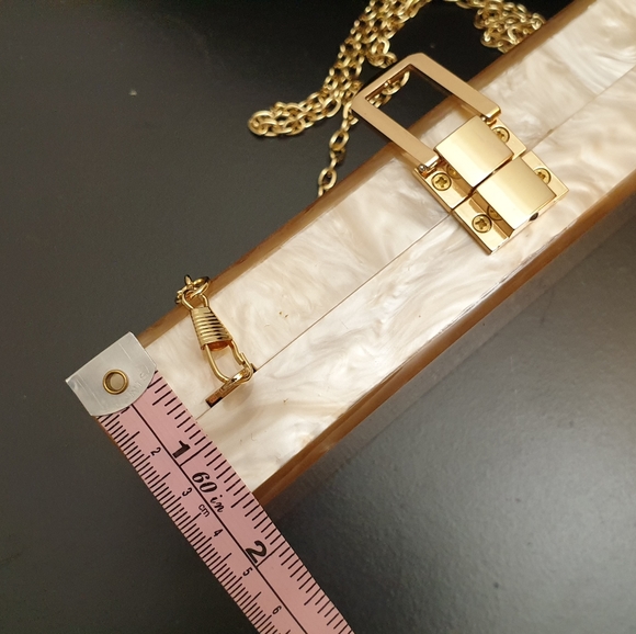 NWOT hard plastic #feminist clutch - Picture 8 of 9